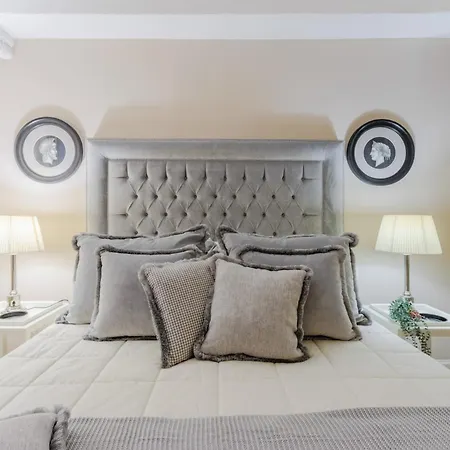 Lapo 2 Bedrooms And Outdoor In