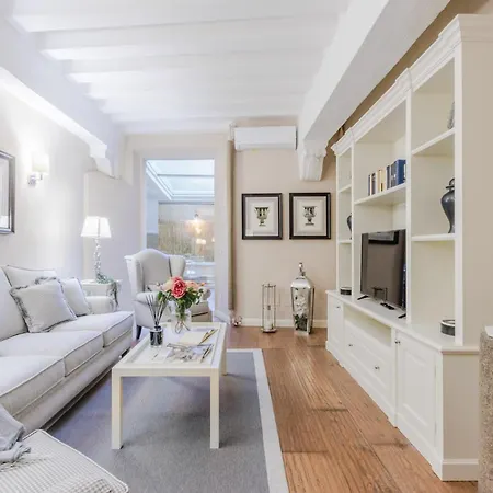 Lapo 2 Bedrooms And Outdoor In